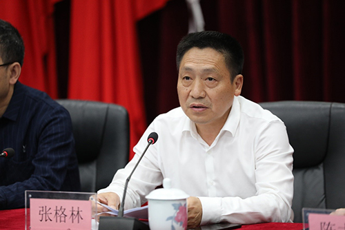 开云网页版页面登录召开“干部能力提升年” 活动推进会暨“8090”读书班开班动员会