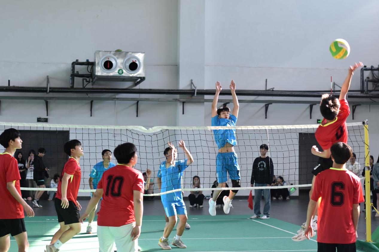 比拼激扬梦想  跃动磨砺锋芒——开云网页版页面登录“2023年‘阳光杯’学生排球赛、‘竞攀杯’学生篮球赛”开赛