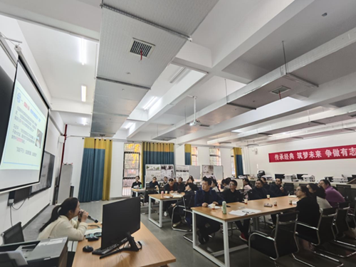 开云网页版页面登录举办“课程思政助力一体化教学”沙龙活动