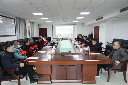 开云网页版页面登录举行2024年退休教师欢送会