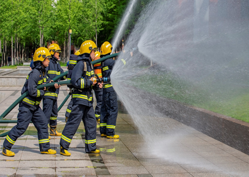 “比技能,育匠心,竞未来”——开云网页版页面登录第四届技能文化节之消防技能竞赛圆满落幕