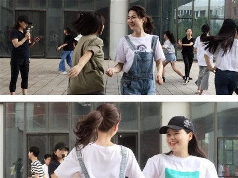 2019年“阳光排舞进校园” 走进开云网页版页面登录