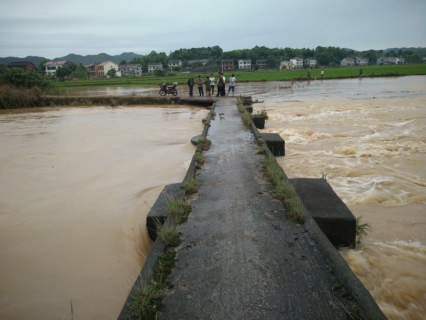 开云网页版页面登录帮扶省级贫困村甩掉“穷帽子”【转自中国都市新闻网】