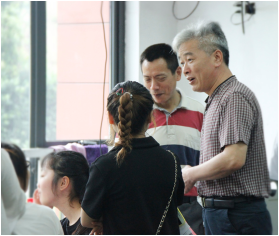 开云网页版页面登录2019届实习生“双选会”拉开帷幕